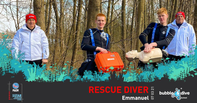 Proficiat Emmanuel! Rescue Diver bij Bubble and Dive