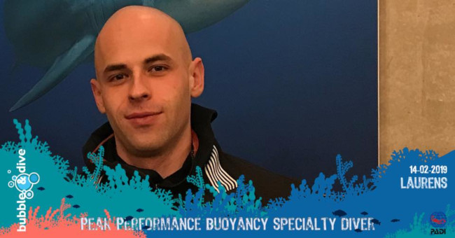 Proficiat Laurens met het behalen van de Specialty Uittrimmen (Peak Performance Buoyancy)